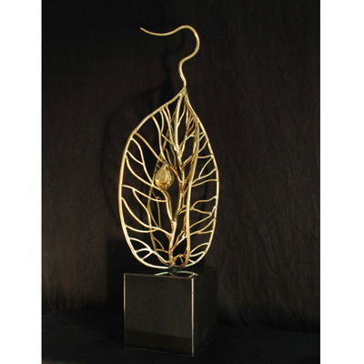 孔雀之一 抽象現(xiàn)代藝術(shù)品雕塑臺(tái)式擺件金屬工藝品酒店擺設(shè)品